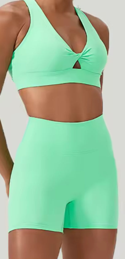 Conjunto short efecto push up /soporte incluido