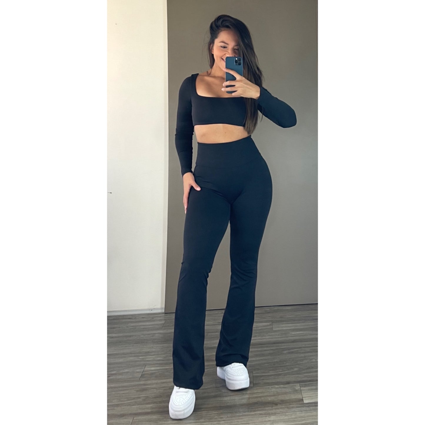 Conjunto leggings efecto push up/crop top manga larga