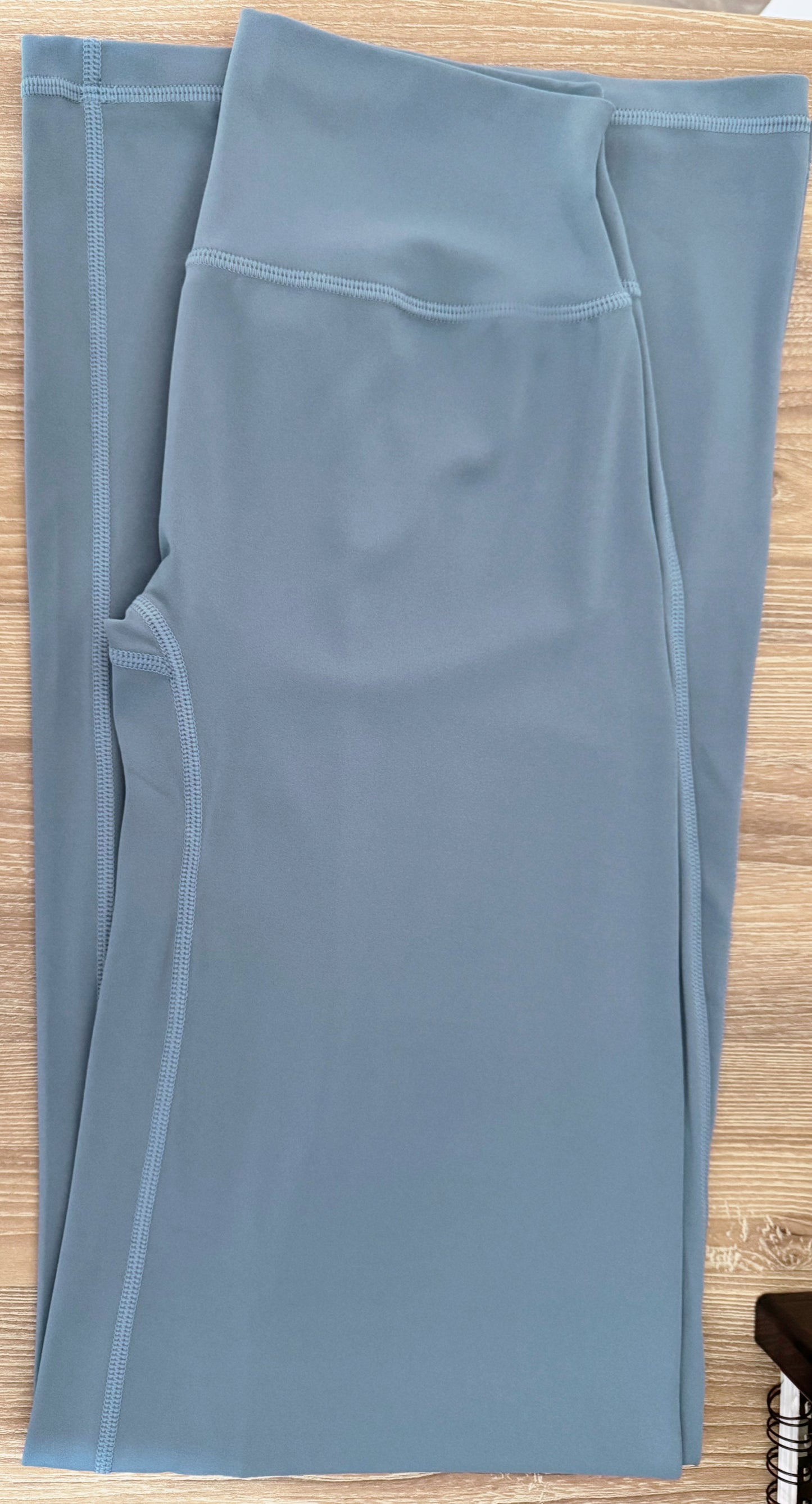 Leggings sin efecto push up/ pierna recta