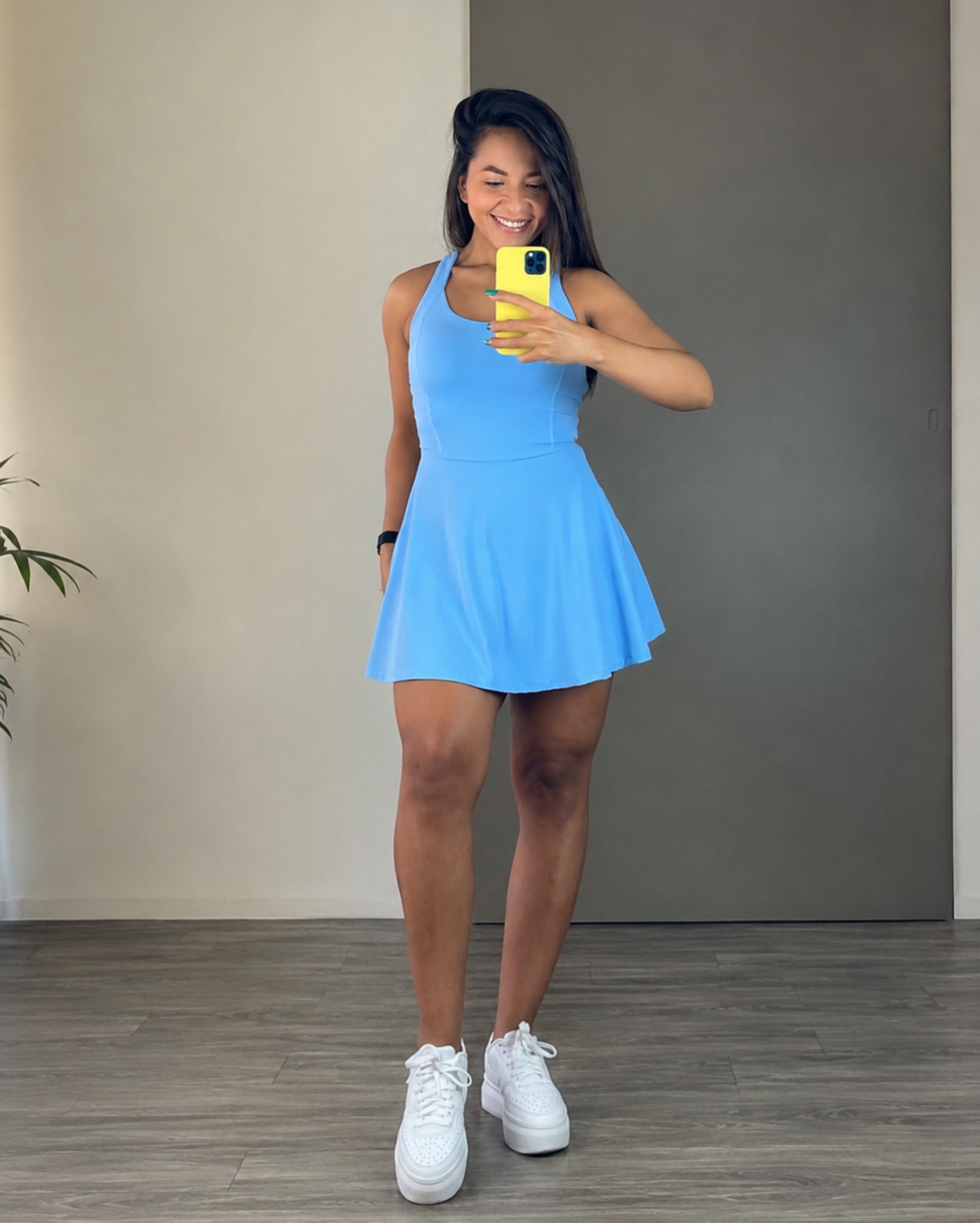 Vestido deportivo con short interno